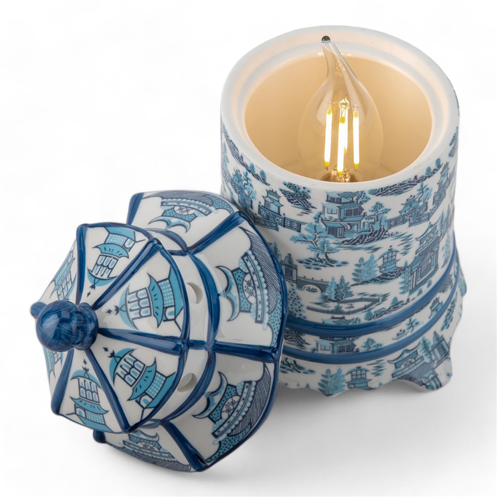 Blue and White Pagoda Lamp