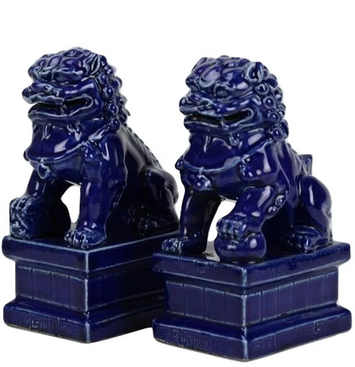 Boxwood  Blue Foo Dogs