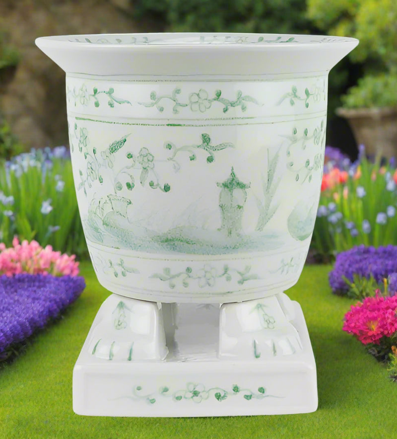 Boxwood Pale Green Footed Planter