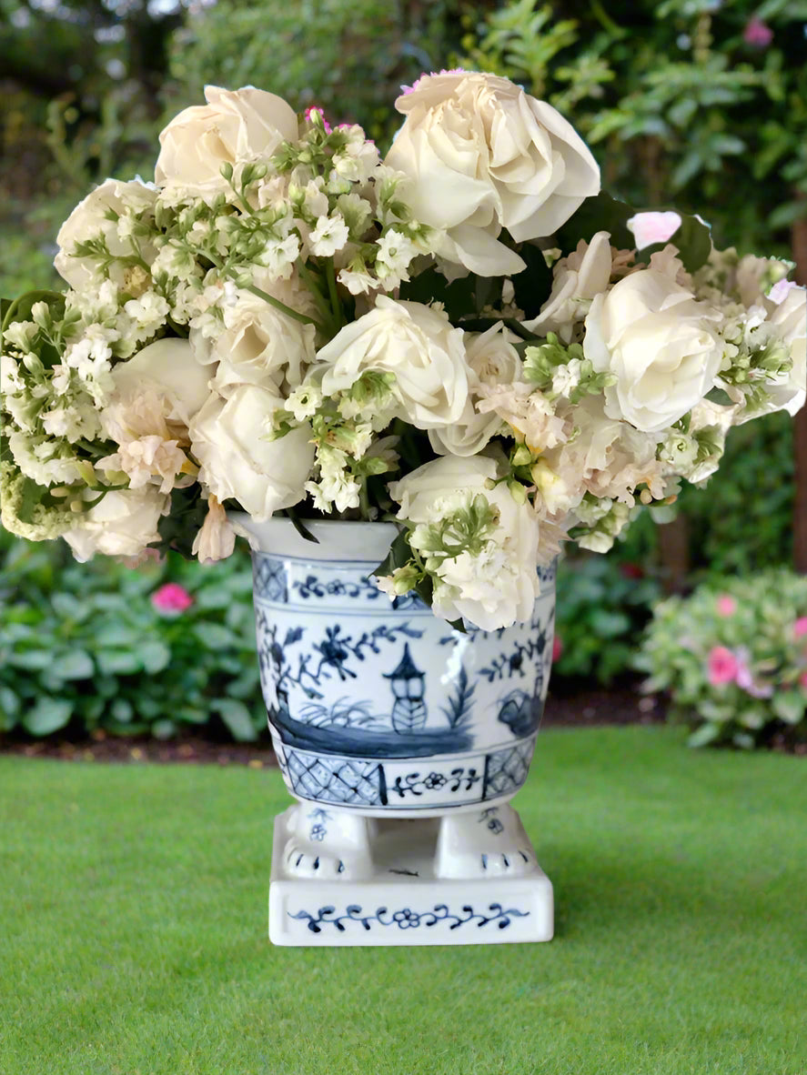 Boxwood Garden Vase